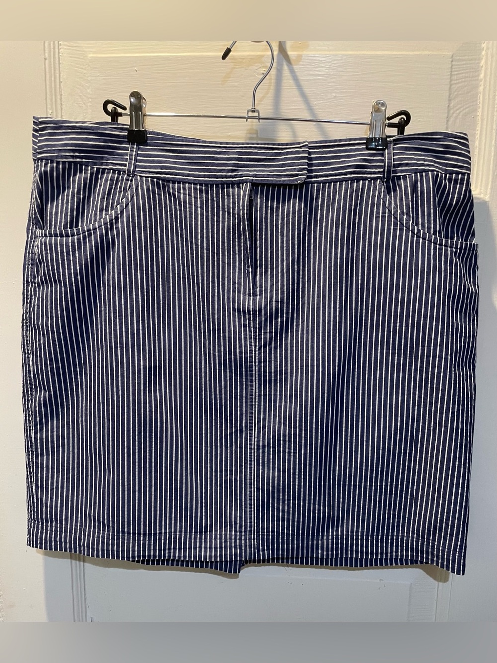 Van Heusen Navy and White Pinstripe Skirt, Size 18